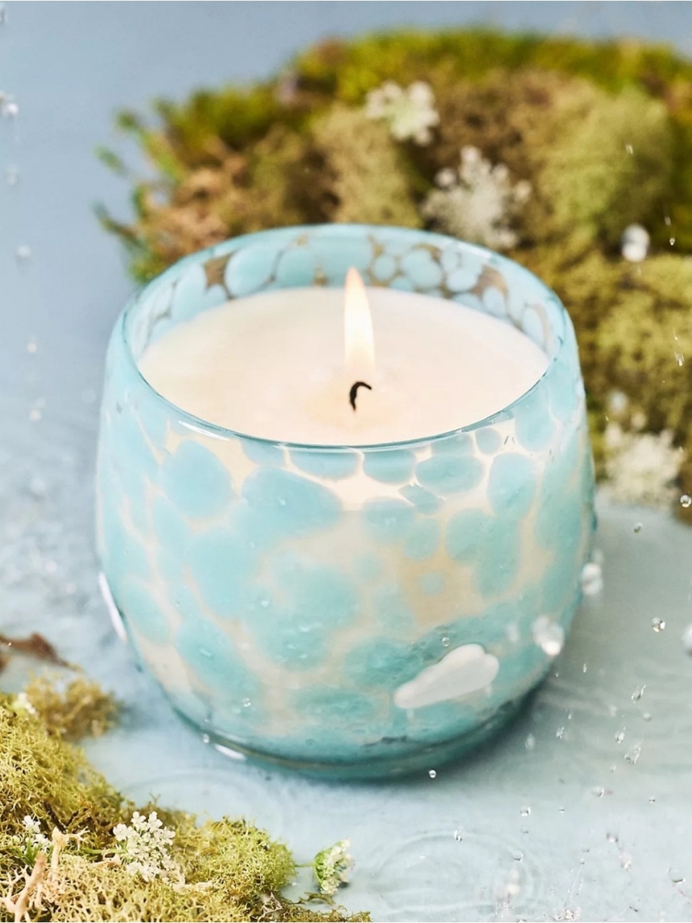 Anthropologie Fluffy Cloud Fresh Spring Rain & Bright Bergamot Icon Candle NWT